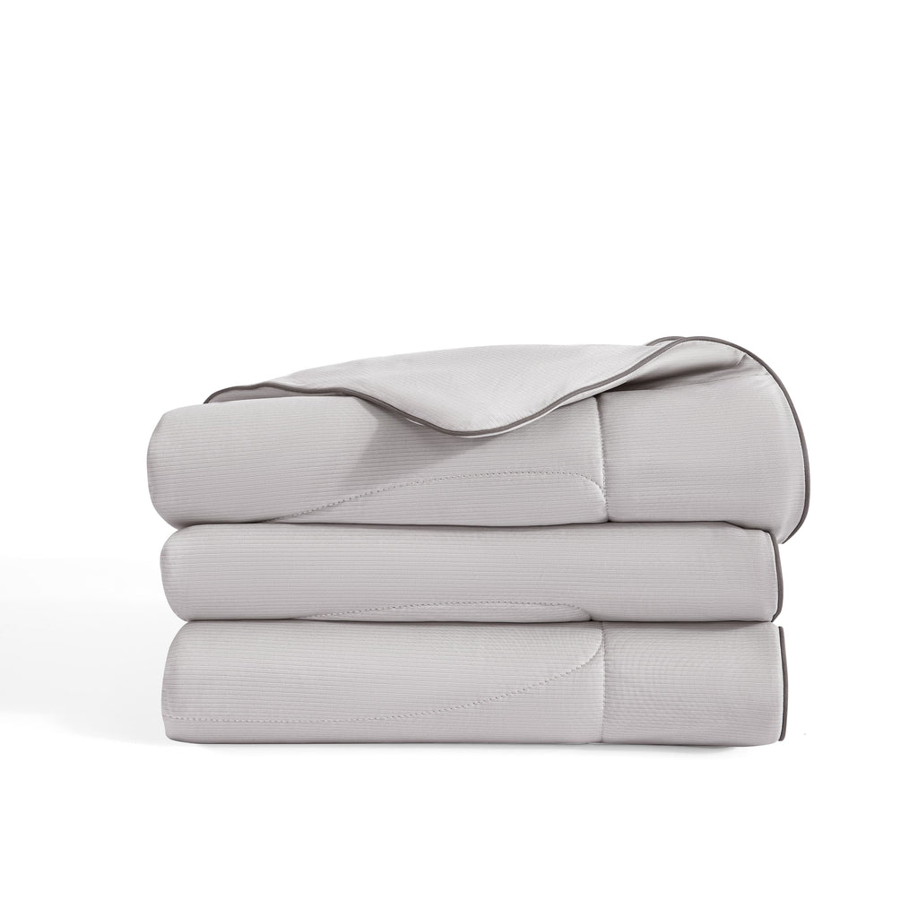 Bedtter ArcticBreeze Pro-Grade Cooling Comforter