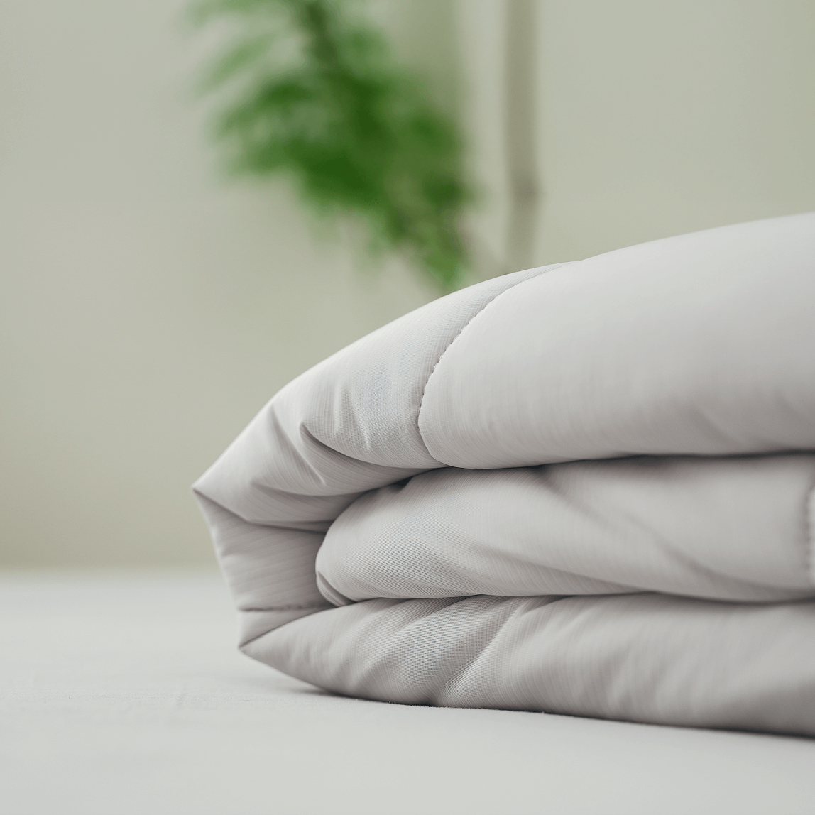Bedtter ArcticBreeze Pro-Grade Cooling Comforter